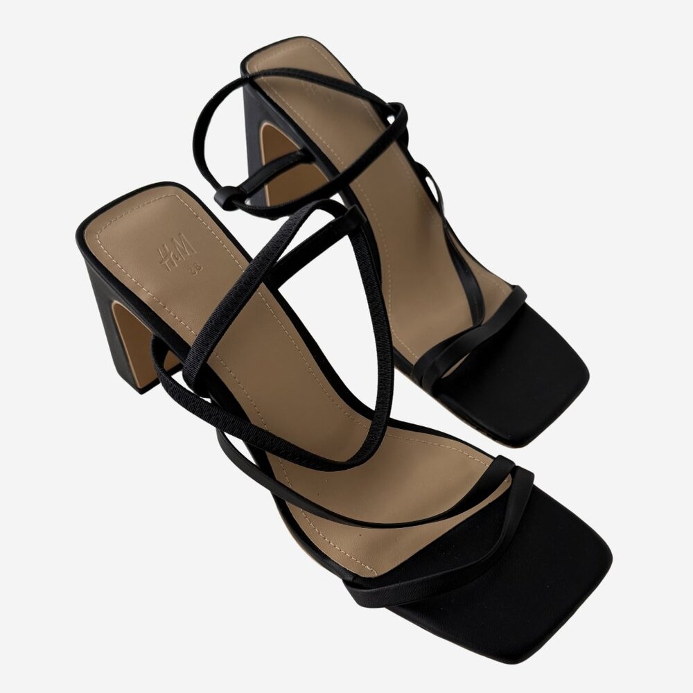 Sandals - Picture 3 of 4